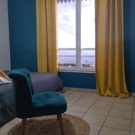 Le Bel Horizon Apartment เลอ ตอมปง ภายนอก รูปภาพ
